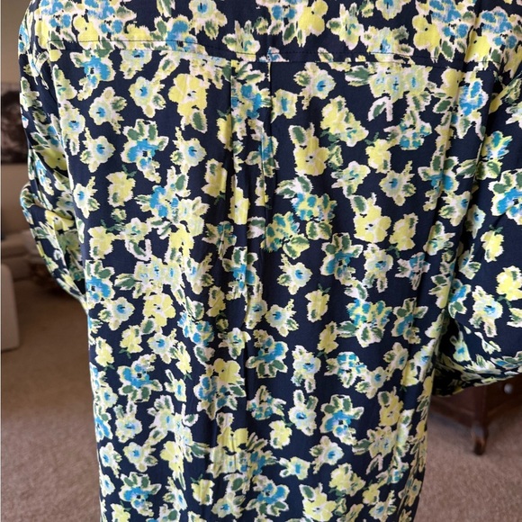NWT Alex & Jordan 100% Rayon Floral Button-Up Shirt SM - Picture 5 of 8